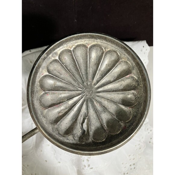 Vintage Dilly Metal & Wood Chamberstick Finger Loop Candle Holder - Picture 3 of 5